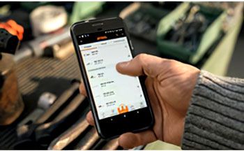 foto de tablet con soluciones inteligente stihl